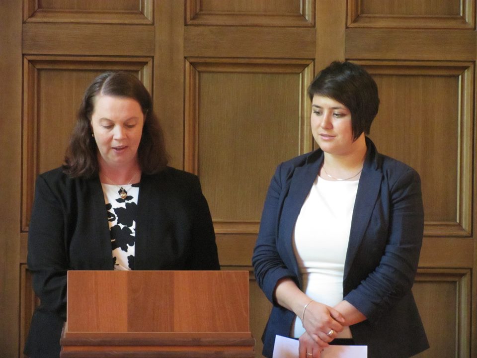 Вручение премии Asia Pacific Screen Awards 2013 создателям ленты &laquo;Ку! Кин-дза-дза&raquo;, заместитель Главы миссии посольства Австралии в Москве г-жа Мелисса О&rsquo;Рурк