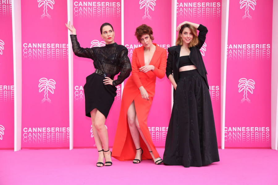II фестиваль сериалов Canneseries, актрисы Селия Фрейхейро, Айкса Виллагран и Летисия Долера