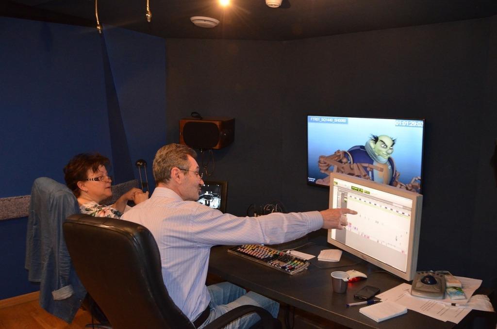 озвучание анимационного фильма Гурвинек и волшебный музей, звукорежиссер Владимир Шустер и режиссер Инна Евланникова