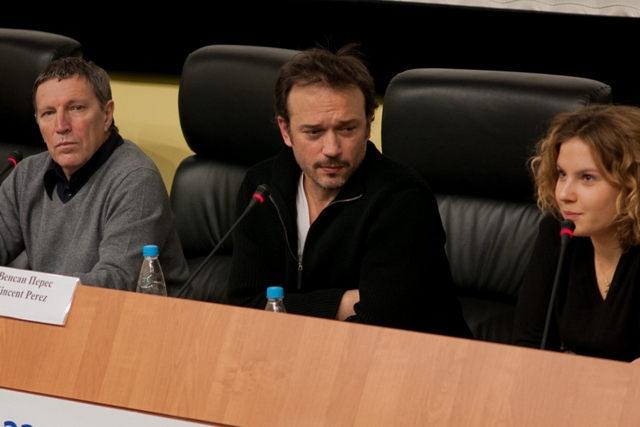 11-й международный фестиваль кинематографических дебютов "Дух огня", открывающая пресс-конференция, Андрей Плахов, Венсан Перес