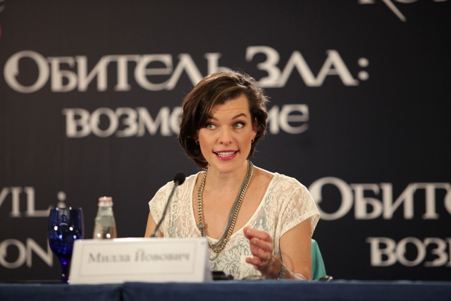 Мила Йовович