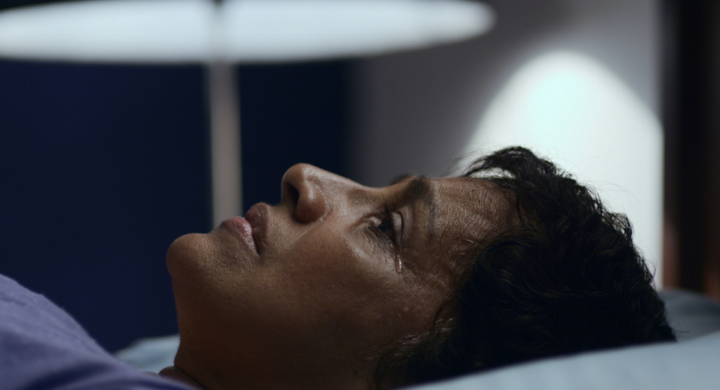 кадр из фильма "Пусть поплачет"