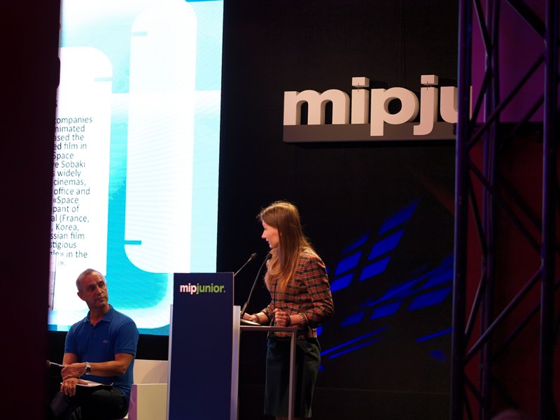 Выставка контента для детей и юношества MIPJunior, международный питчинг, директор по продажам компании "КиноАтис" Ольга Хабибуллина представляет проект "Планета Ai"