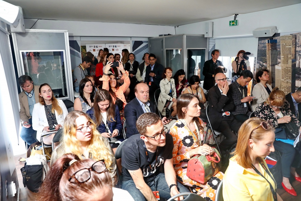 панельная дискуссия Global Film Showcase