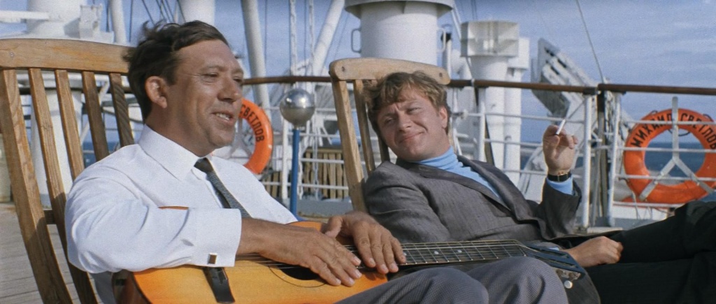 кадр из фильма Бриллиантовая рука