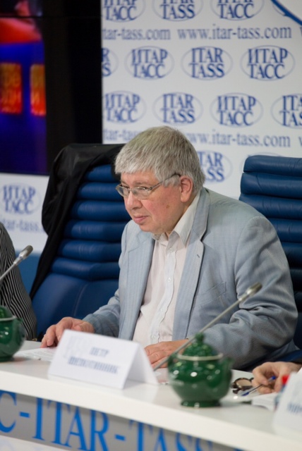 пресс-конференция 36 Московского международного кинофестиваля, Кирилл Разлогов