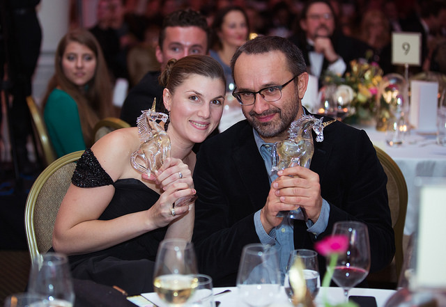 церемония вручения наград «Золотой единорог», актриса Марьяна Спивак и режиссер Андрей Звягинцев с призами церемония вручения наград «Золотой единорог», актриса Марьяна Спивак и режиссер Андрей Звягинцев с призами