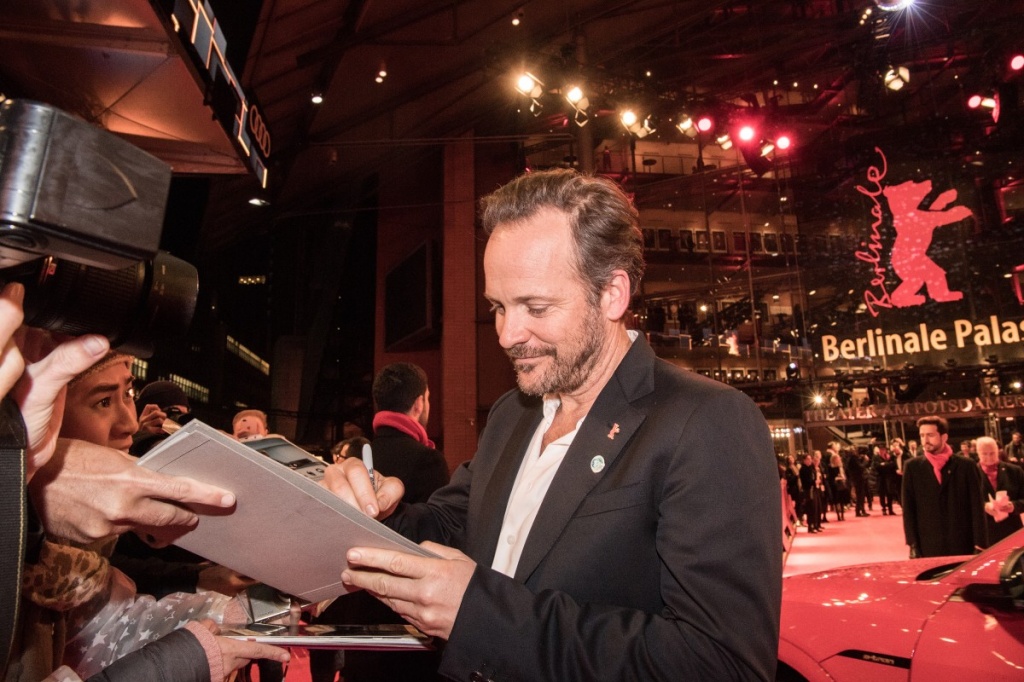 Питер Сарсгаард, премьера фильма Гарет Джонс Питер Сарсгаард, премьера фильма Гарет Джонс