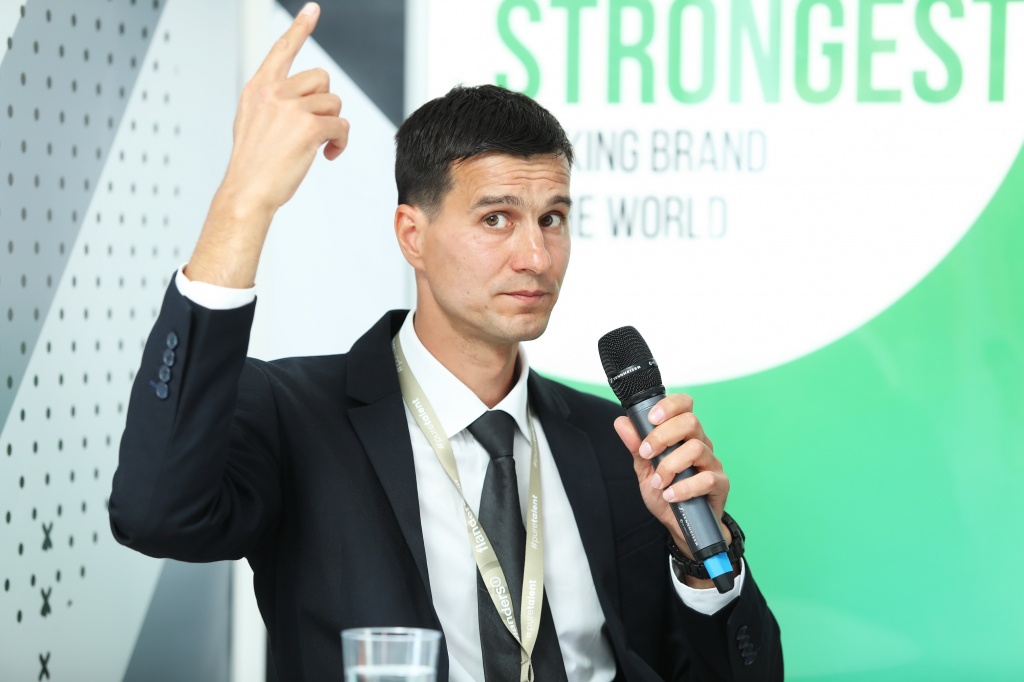 Презентация проекта MoviesChain by tvzavr, руководитель проекта Сергей Климентов