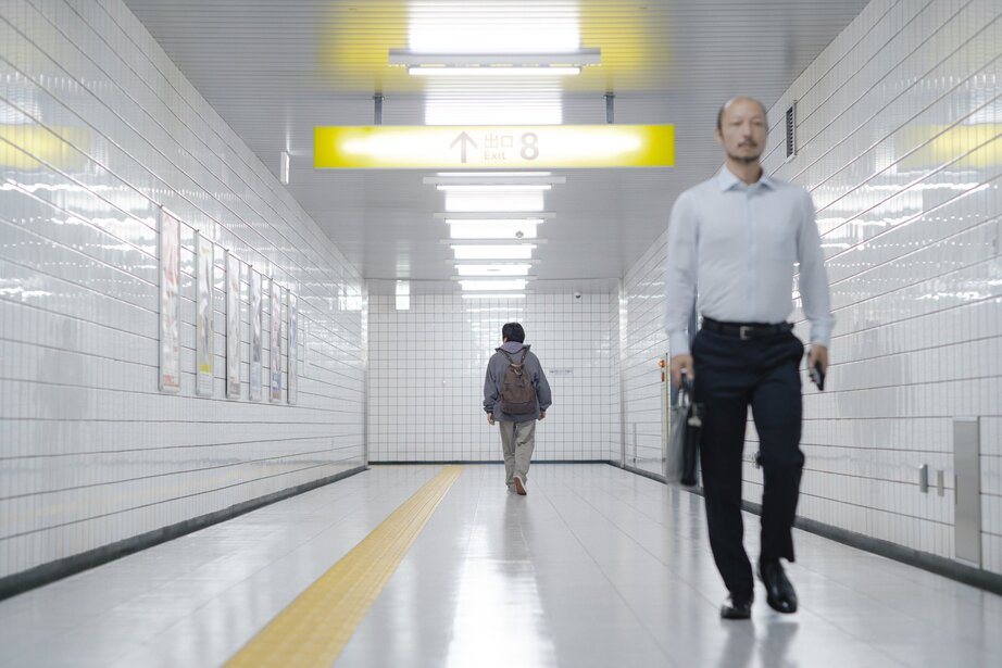 Кадр из фильма Выход 8