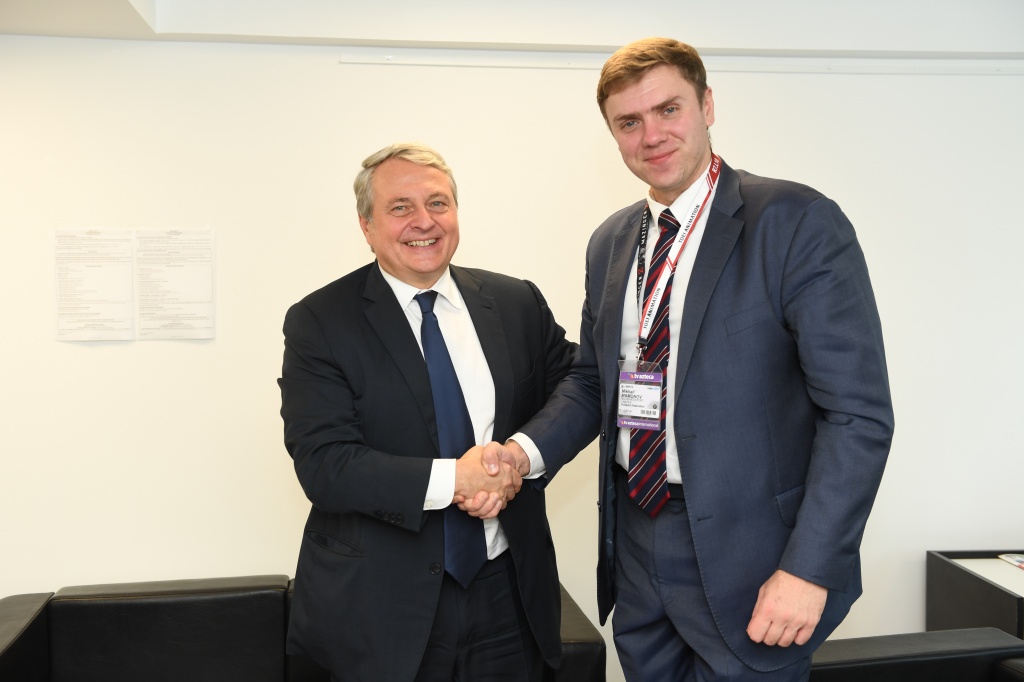 MIPCOM 2017, подписание соглашения о сотрудничества между Российским экспортным центром и компанией Reed Midem, Пол Зилк и Михаил Мамонов