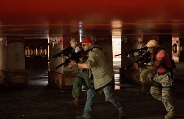 кадр из фильма "Неудержимые 3"