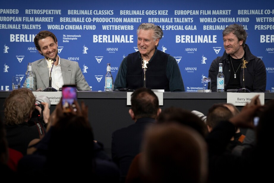 Андерс Даниэльсен Ли, Билл Пуллман и Бэрри Уорд