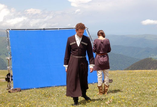 на съемках фильма "Кавказская пленница 2"