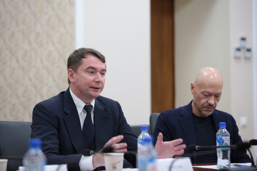 совет директоров киностудии Ленфильм, Эдуард Пичугин, Федор Бондарчук