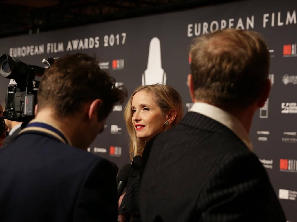 церемония награждения лауреатов премии Европейской киноакадемии European Film Awards, актриса и режиссер Жюли Дельпи (приз European Achievement In World Cinema)
