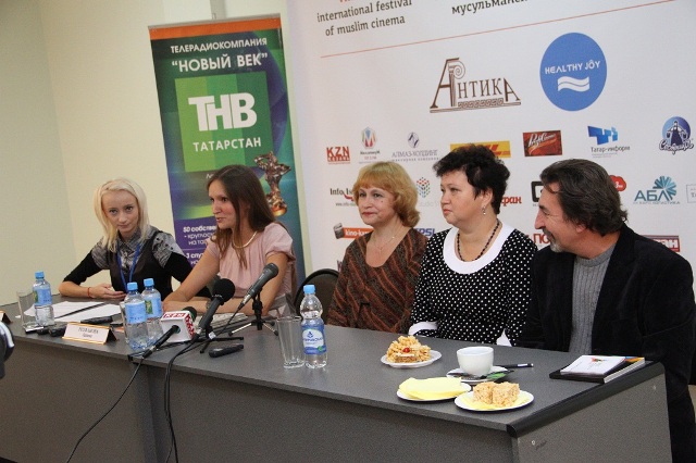 Пресс-конференция фильма "Аптека на Проломной"