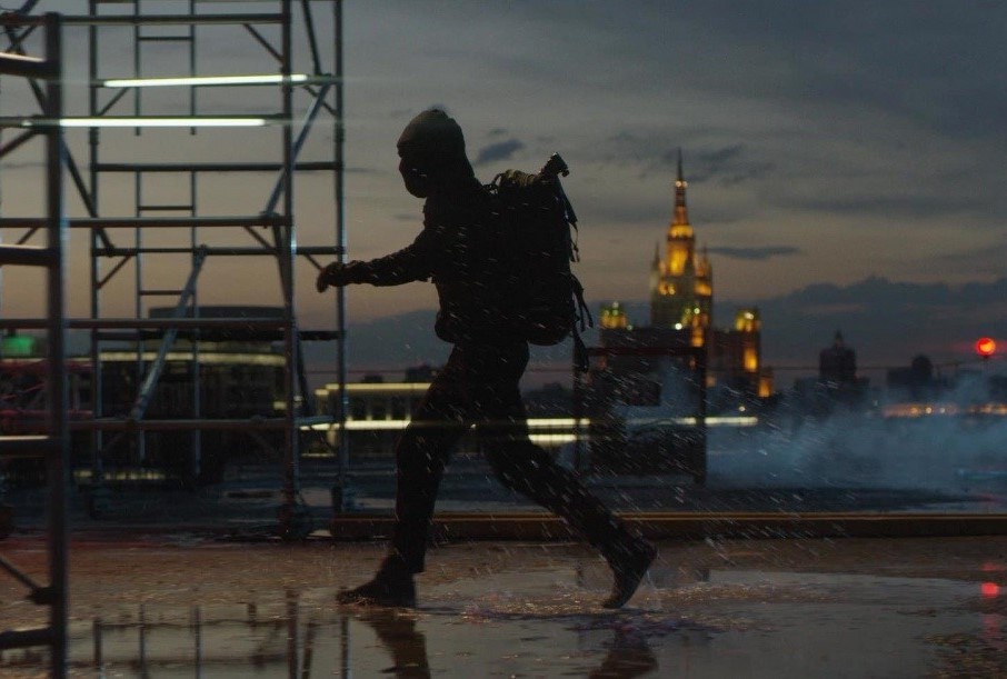 кадр из фильма "Неуловимые"