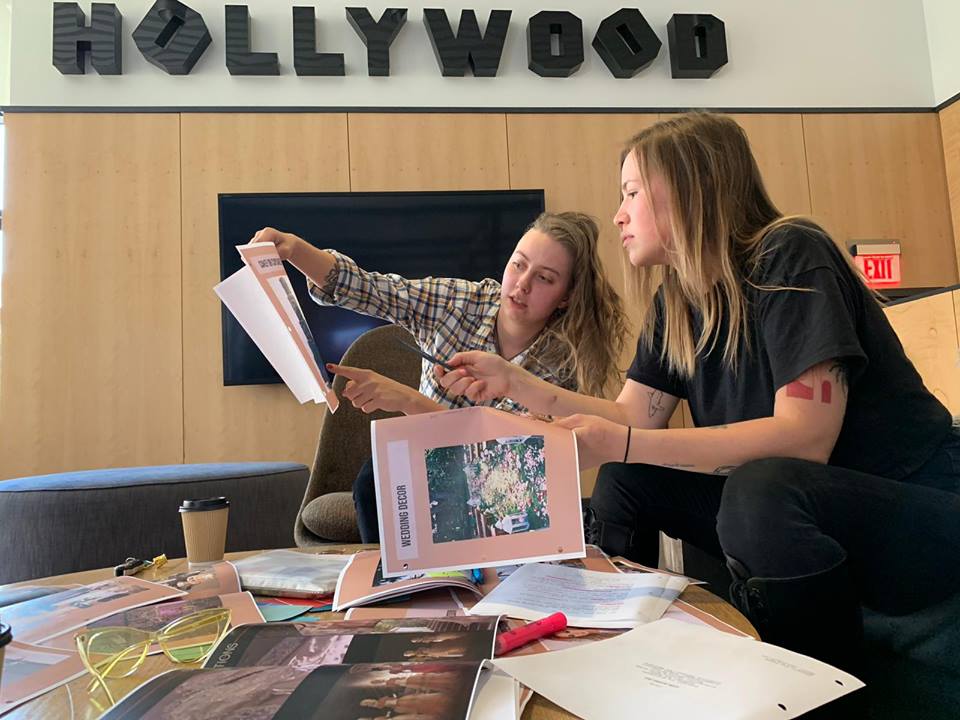 Художник-постановщик Ксения Максимова 