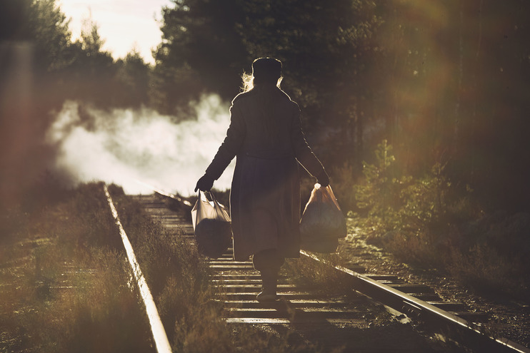 кадр из фильма Бабушкины танцы на столе