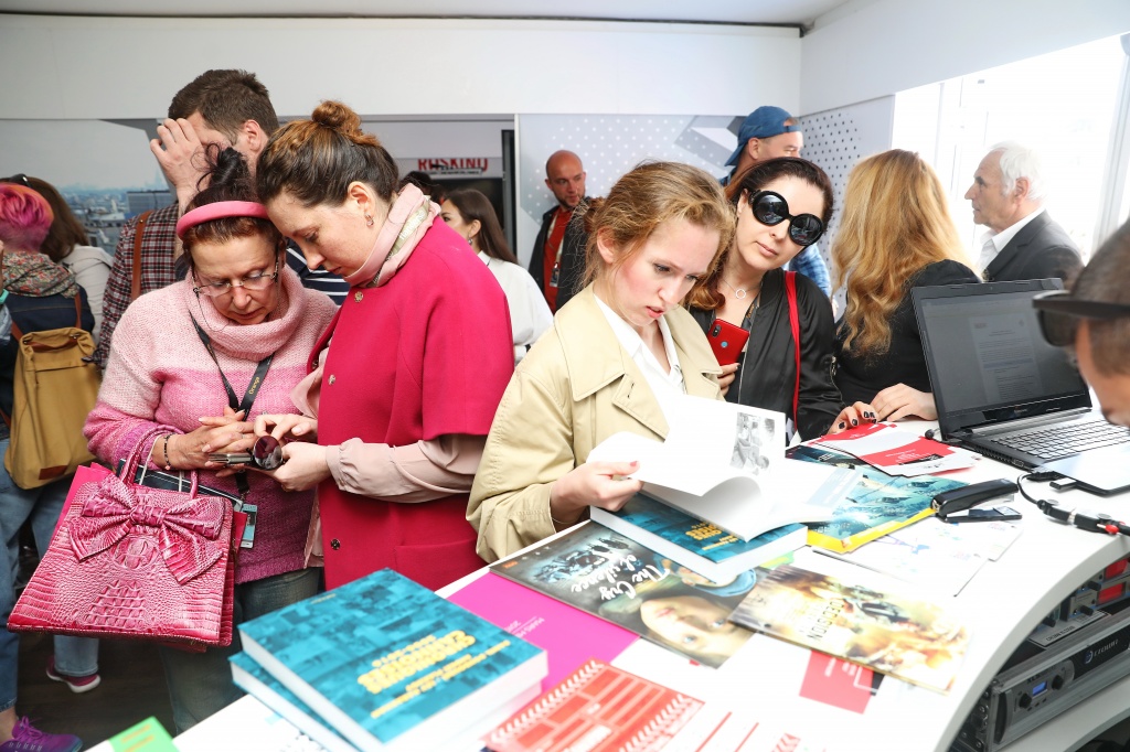 Открытие Российского павильона в Каннах