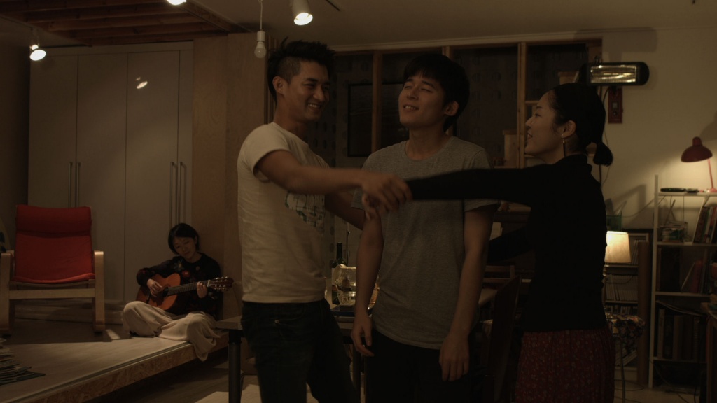 кадр из фильма За пределами тоски