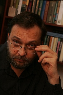 Интервью с режиссером Михаилом Угаровым