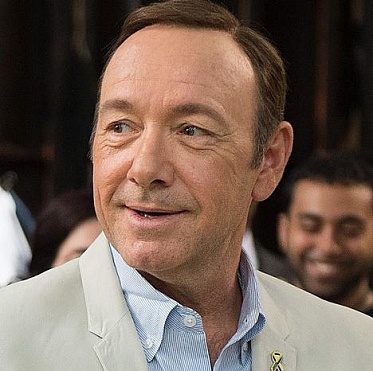 С Кевина Спейси сняли обвинения в домогательствах С Кевина Спейси сняли обвинения в домогательствах