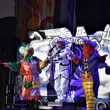 «Улыбайтесь!  Чаще улыбайтесь!»: как прошел фестиваль Улыбнись, Россия!