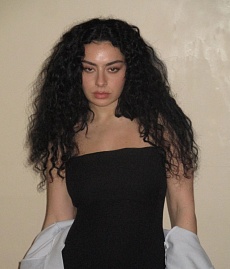Чарли ХСХ (Charli XCX)