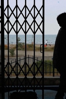 Закрытый занавес