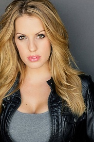 Тениль Хьюстон (Tenille Houston)