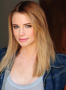   (Lucy Fry)