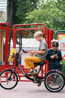 Приключения желтого чемоданчика