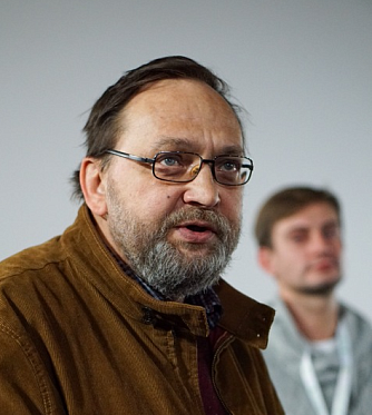 Умер драматург и режиссер Михаил Угаров