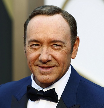 Netflix объявил, кто заменит Кевина Спейси в «Карточном домике» Netflix объявил, кто заменит Кевина Спейси в «Карточном домике»