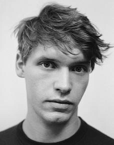Билли Хоул (Billy Howle)