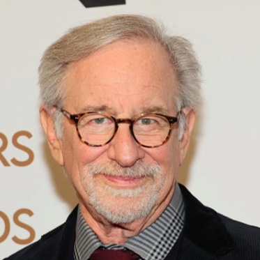 Спилберг с женой материально поддержали бастующих кинематографистов Спилберг с женой материально поддержали бастующих кинематографистов