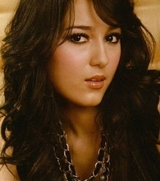 Джули Эстелль