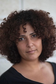 Амбер Фарез (Amber Fares)