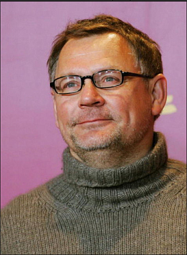 EFM 2016: Оператор Януш Камински станет режиссером фильма «Убийства по открыткам» EFM 2016: Оператор Януш Камински станет режиссером фильма «Убийства по открыткам»