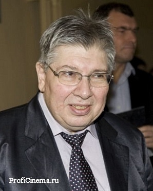 Кирилл Разлогов: «По уровню конкурсных программ фестивалей класса А, Москва не только выдерживает сравнение с ними, но и зачастую выигрывает» Кирилл Разлогов: «По уровню конкурсных программ фестивалей класса А, Москва не только выдерживает сравнение с ними, но и зачастую выигрывает»