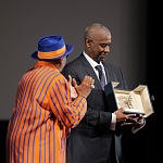 Канны 2025: Дензел Вашингтон получил Почетную Золотую пальмовую ветвь