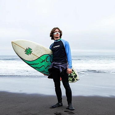 Начались съемки спортивной комедии «Большая волна» Начались съемки спортивной комедии «Большая волна»