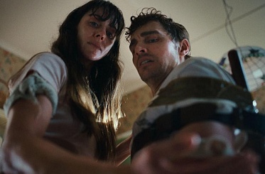 Сандэнс 2025: «Одно целое». Муж и жена — одна сатана Сандэнс 2025: «Одно целое». Муж и жена — одна сатана