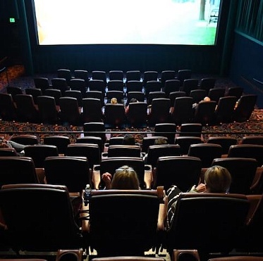 В начале ноября кинотеатры посетило рекордное с новогодних праздников количество зрителей В начале ноября кинотеатры посетило рекордное с новогодних праздников количество зрителей