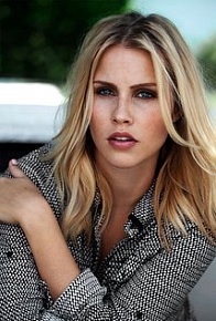 Клэр Холт (Claire Holt)