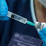 Власти Москвы обязали вакцинировать сотрудников кинотеатров