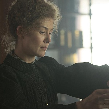 Биографический фильм о Марии Кюри закрыл фестиваль в Торонто