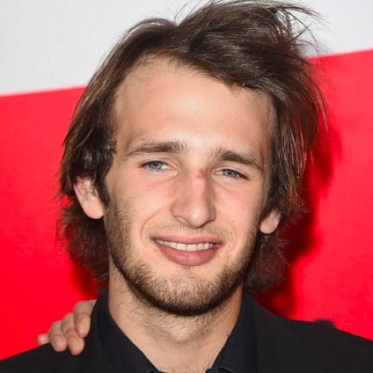 Хоппер Пенн сыграет в коротком метре Дестри Спилберг и Оуэна Кинга Хоппер Пенн сыграет в коротком метре Дестри Спилберг и Оуэна Кинга